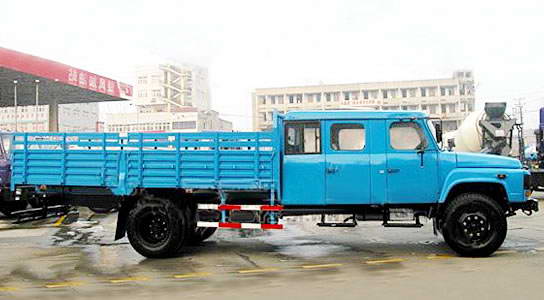 东风三排汽油教练车